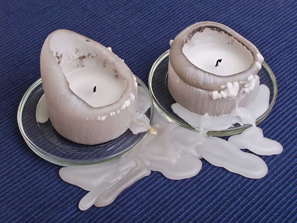 پاک کردن لکه شمع از روی فرش - گل ابریشم
