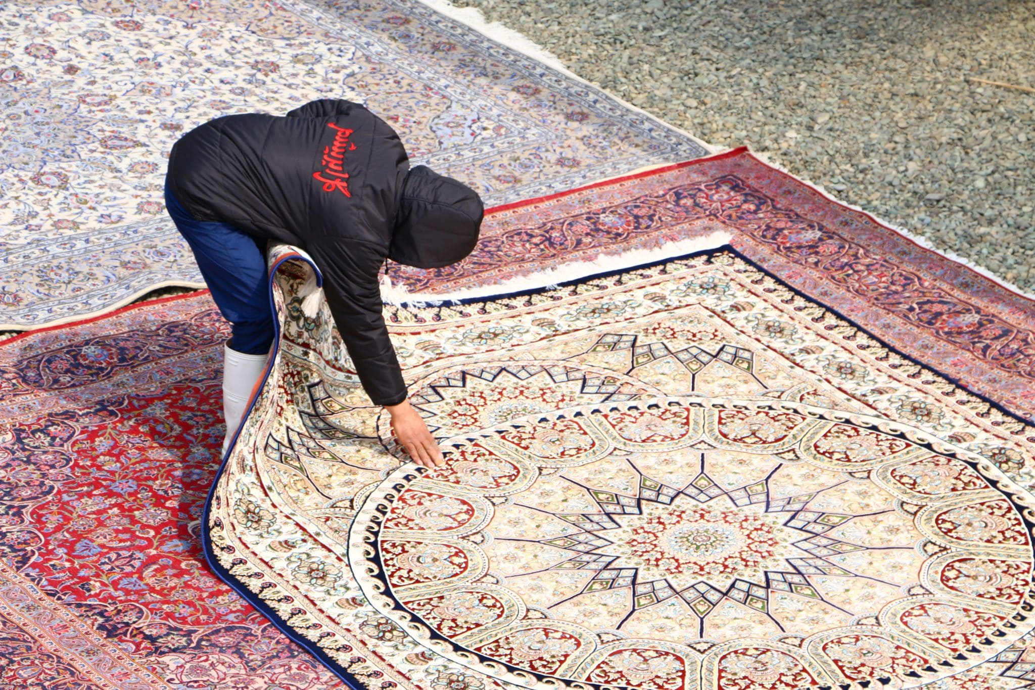 قالیشویی در خیابان پیروزی تهران؛ راهنمای انتخاب قالیشویی خوب در پیروزی